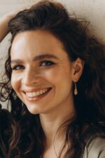 Vergoldetes Schmuckset mit Eichenblättern – Hängeohrringe und passende Halskette – Bild 6