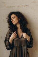 Silbernes Set EICHEBLATT - hängende Ohrringe und Halskette – Bild 8