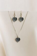 Silbernes Set LINDENBLATT - hängende Ohrringe und Halskette – Bild 4